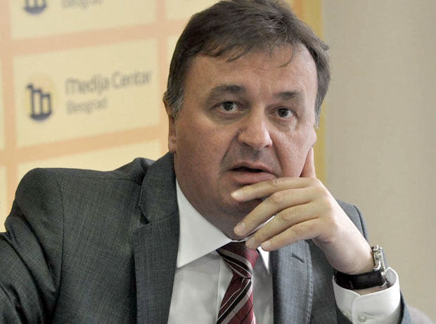 Србима у Црној Гори наметнут нови идентитет